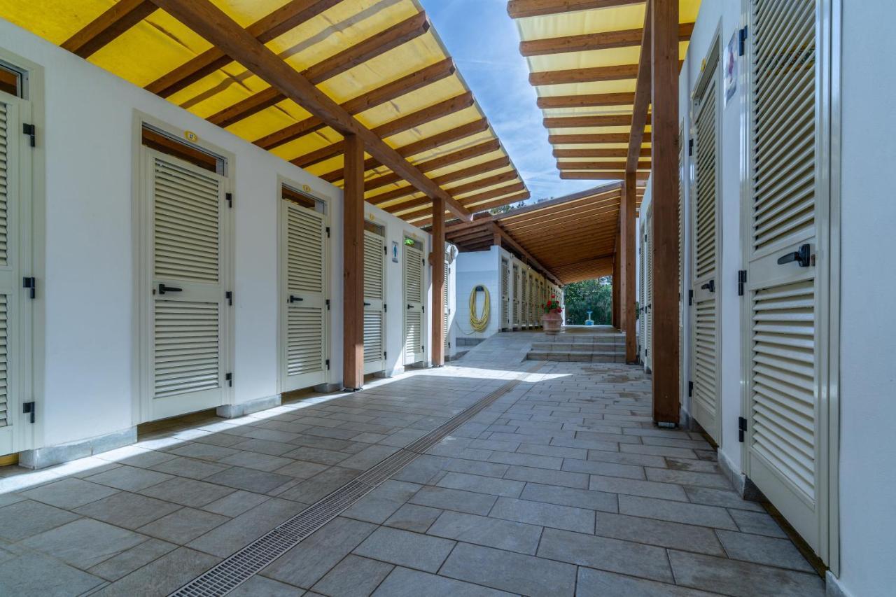 Camping Lacona Capoliveri  Buitenkant foto