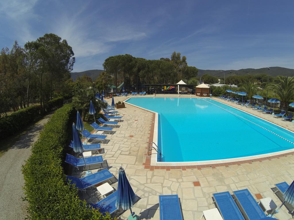 Camping Lacona Capoliveri  Buitenkant foto