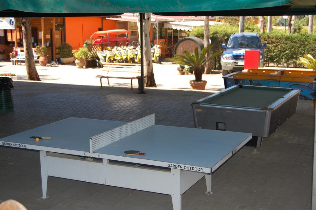 Camping Lacona Capoliveri  Buitenkant foto