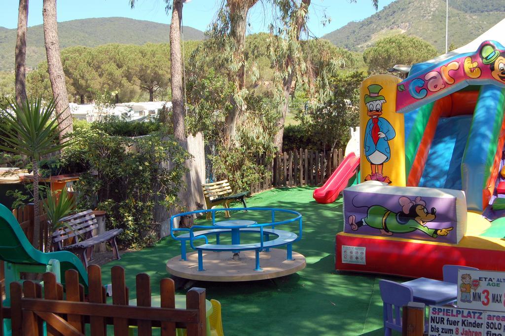 Camping Lacona Capoliveri  Buitenkant foto