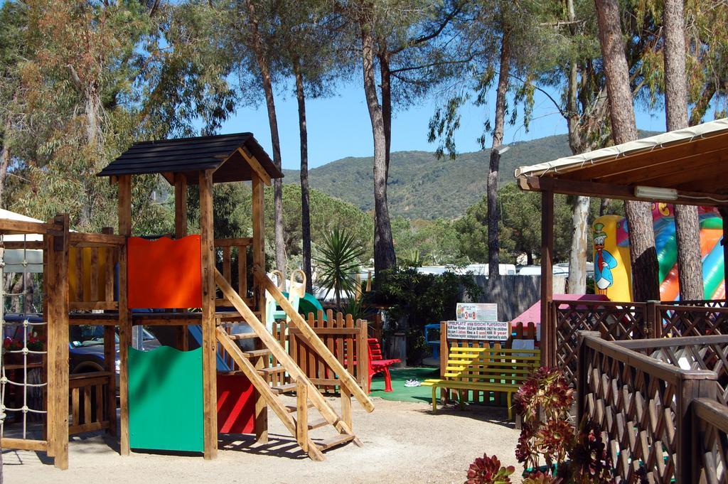 Camping Lacona Capoliveri  Buitenkant foto
